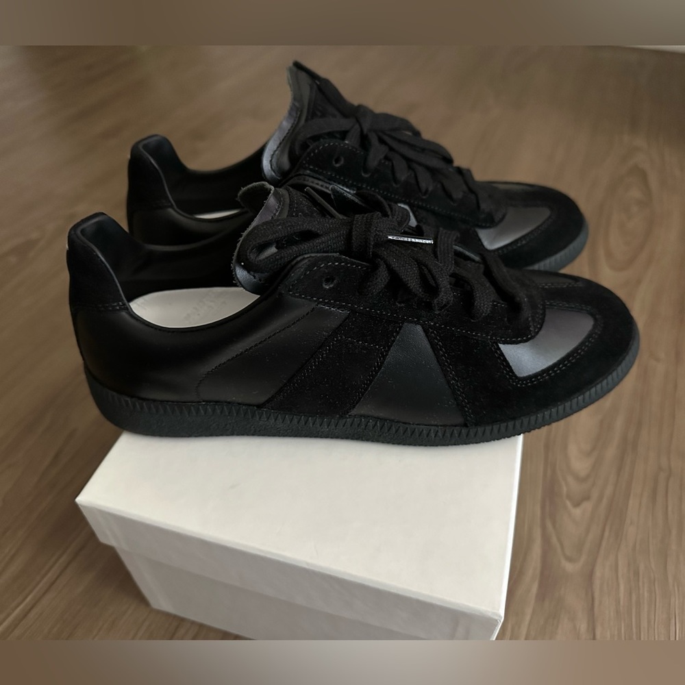 *NEW* Maison Margiela Replica Sneakers